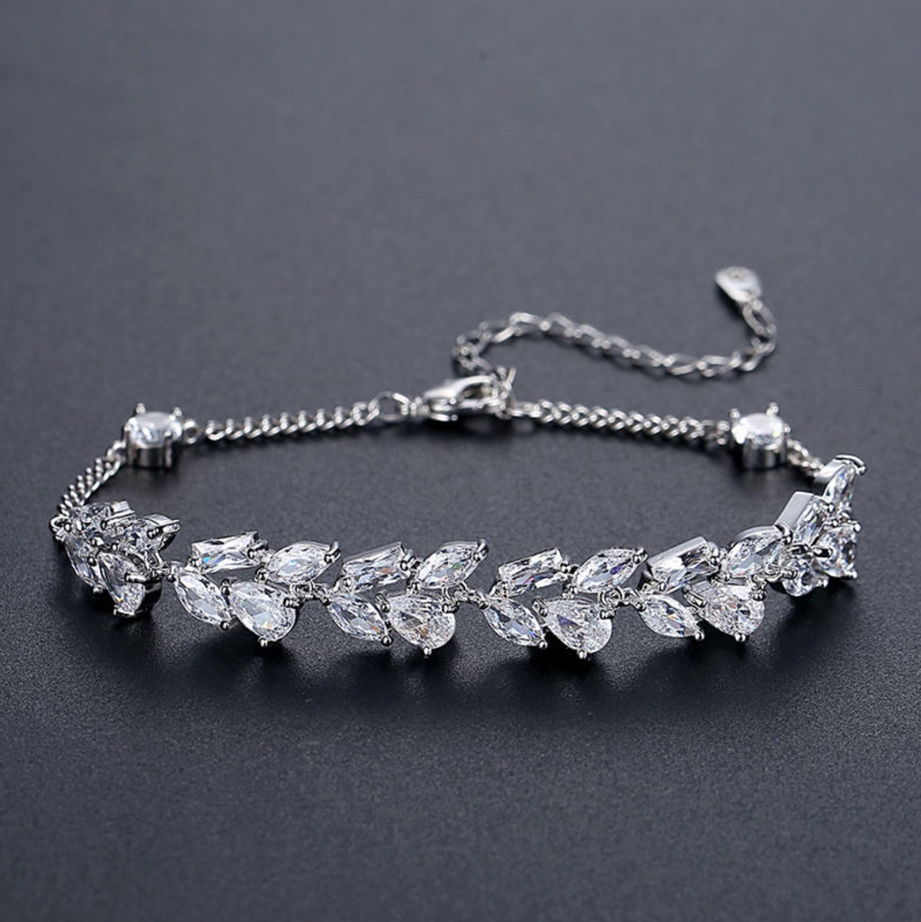 Adjustable Zircon Leaf Bracelet