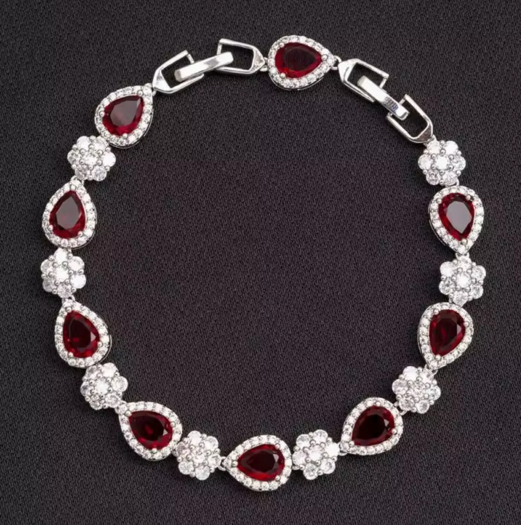 Luxury Silver-Plated Teardrop Zircon Tennis Bracelet