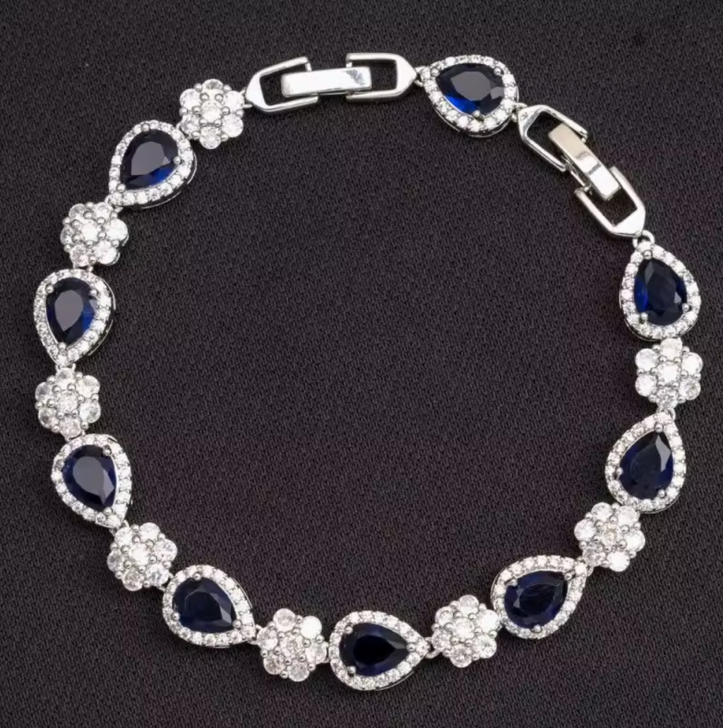 Luxury Silver-Plated Teardrop Zircon Tennis Bracelet