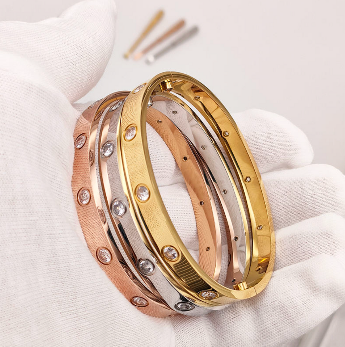 18K Gold Plated Screw Bangle Bracelet